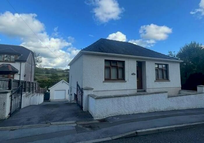 3 Bedroom Detached House To Rent In Heol Cwmmawr, Drefach, Llanelli, SA14