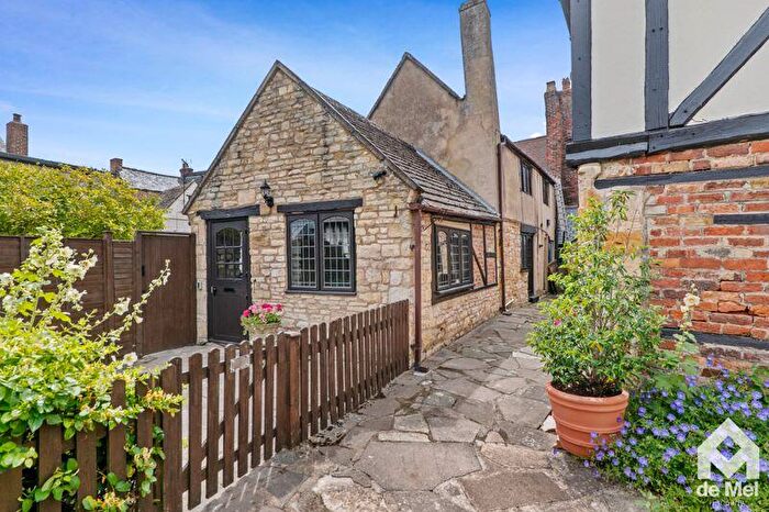 3 Bedroom Terraced House For Sale In Bull Lane, Winchcombe, GL54
