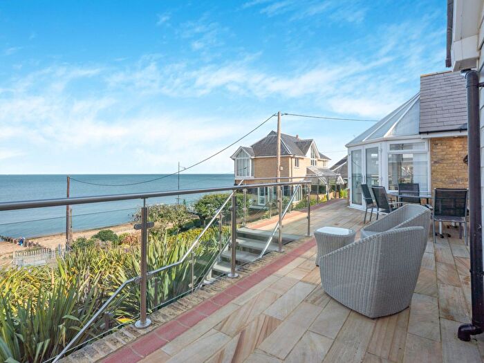 3 Bedroom Bungalow To Rent In Admiralty Walk, Whitstable, CT5