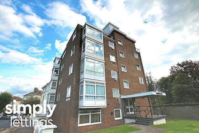 Studio To Rent In Dyke Road, Brighton, BN1