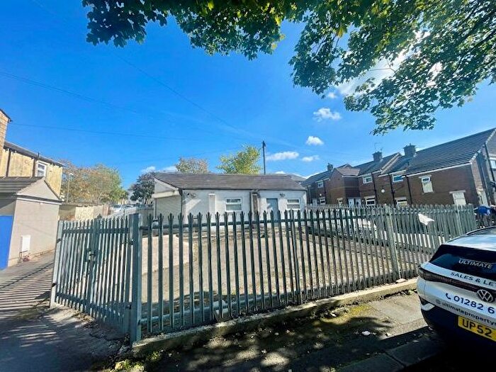 Garage / Parking To Rent In Church Street, Nelson, BB9