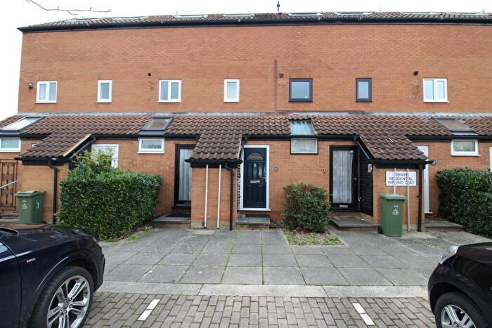 1 Bedroom Maisonette To Rent In North Th Street, Milton Keynes, MK9