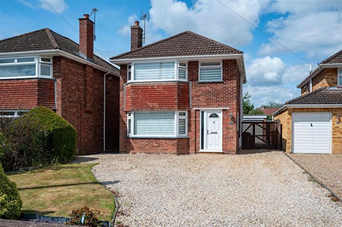 3 Bedroom Detached House For Sale In Anne Close, Thorpe St Andrew, NR7