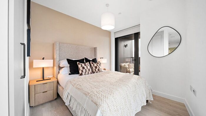 Flat For Sale In West Parkside, London, SE10