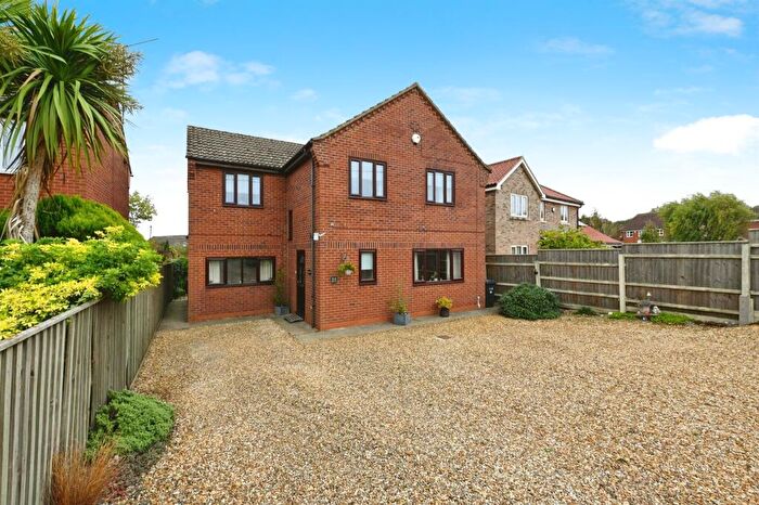 5 Bedroom Detached House For Sale In Outwell Road, Elm, Wisbech, PE14
