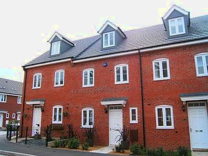 3 Bedroom Town House To Rent In Widdowson Road, Long Eaton, NG10