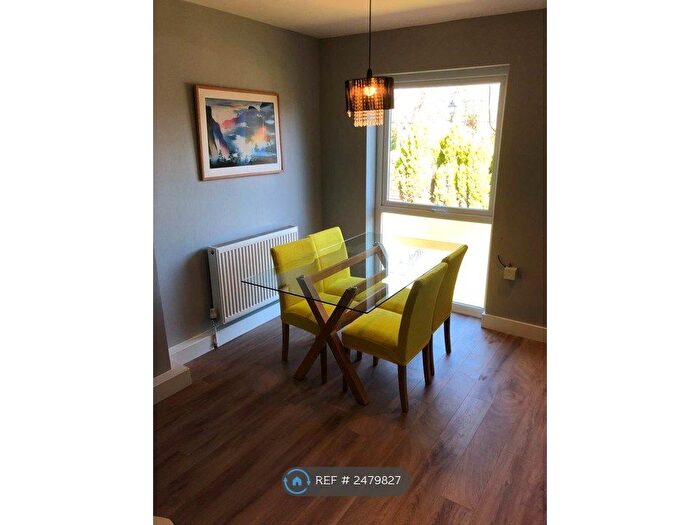 1 Bedroom Maisonette To Rent In Chasewood, Manchester, M19