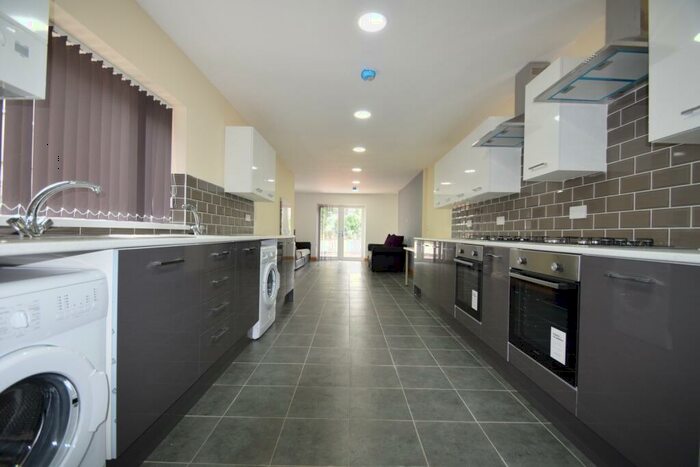 10 Bedroom House To Rent In Woodville Road, Cathays, CF24