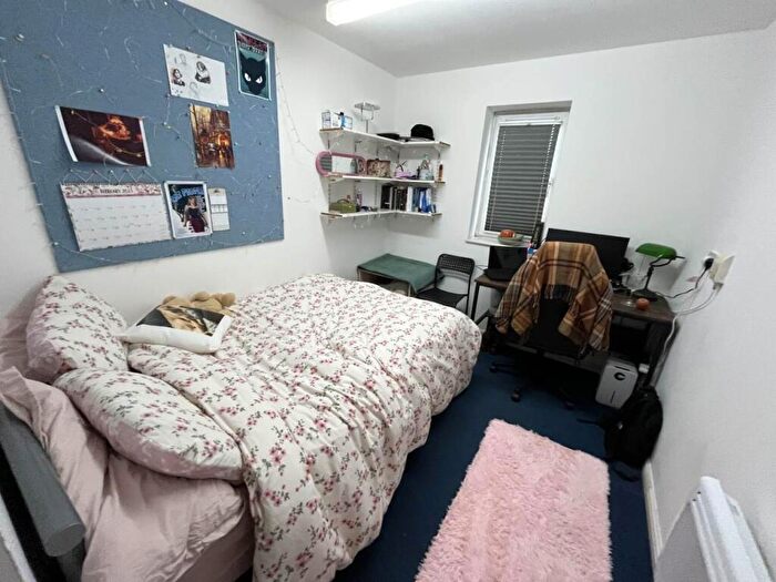 1 Bedroom Flat To Rent In Gwennyth House, Flat, Room, Gwennyth Street, Cathays, CF24