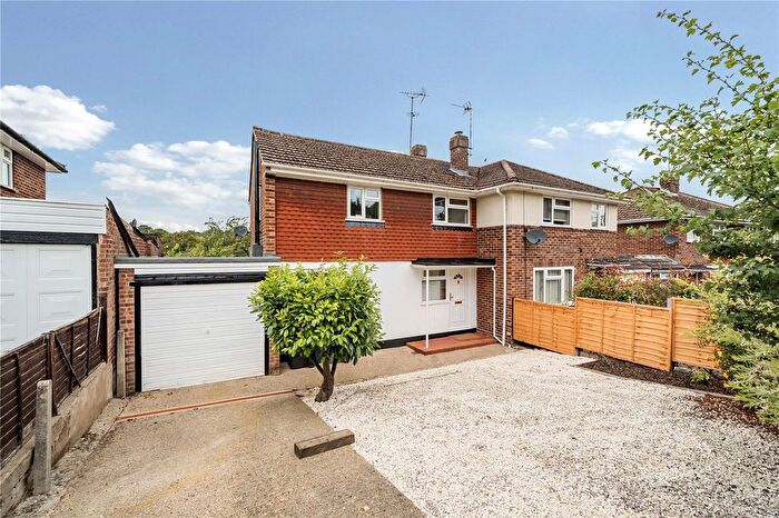 3 Bedroom Semi Detached House To Rent In Dell Road, Tilehurst, Reading, RG31