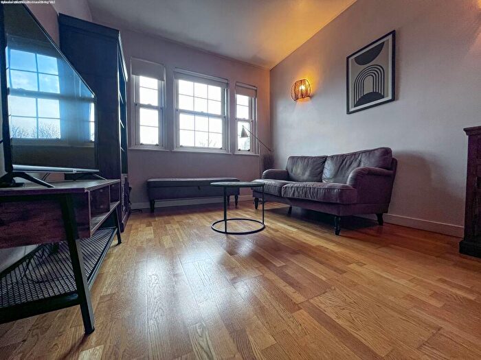 1 Bedroom Flat To Rent In Helena Square, London, SE16