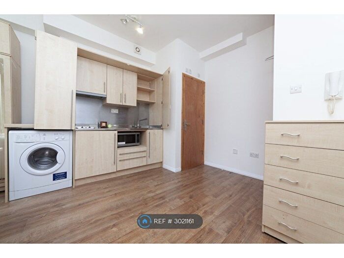 Studio To Rent In Rufford St, London, N1