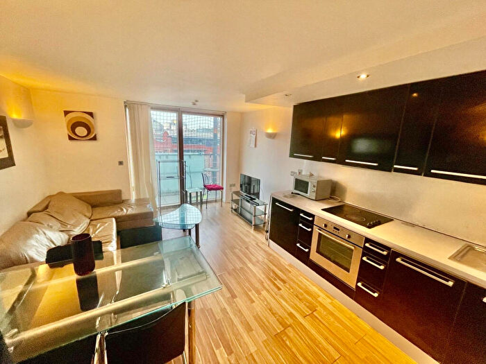 2 Bedroom Apartment To Rent In West Point, Wellington Street, City Centre, LS1