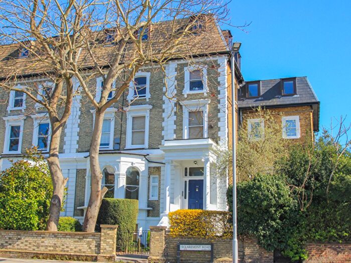 1 Bedroom Flat To Rent In Claremont Road, Surbiton, KT6