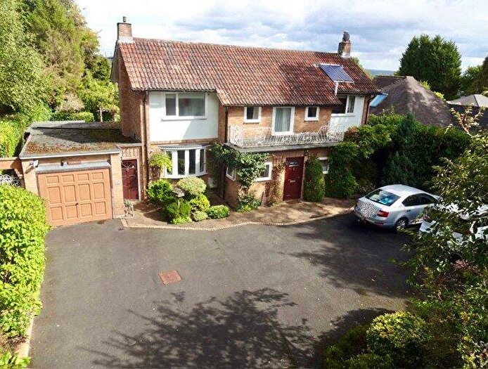 3 Bedroom Detached House For Sale In Sutton Park Road, Kidderminster, Worcestershire, DY11