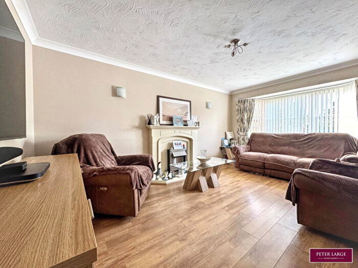 4 Bedroom Detached House For Sale In Lon Ystrad, Rhyl, Denbighshire, LL18