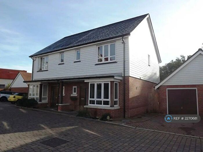 3 Bedroom Semi-Detached House To Rent In Foxtails, Fleet, GU51