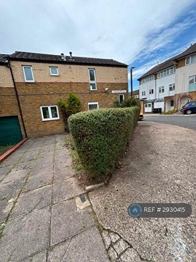 3 Bedroom Terraced House To Rent In Blackheath Crescent, Milton Keynes, MK13