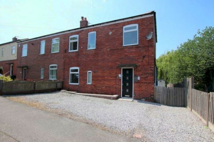 4 Bedroom Semi-Detached House To Rent In Rowland Road, Barnsley, S75