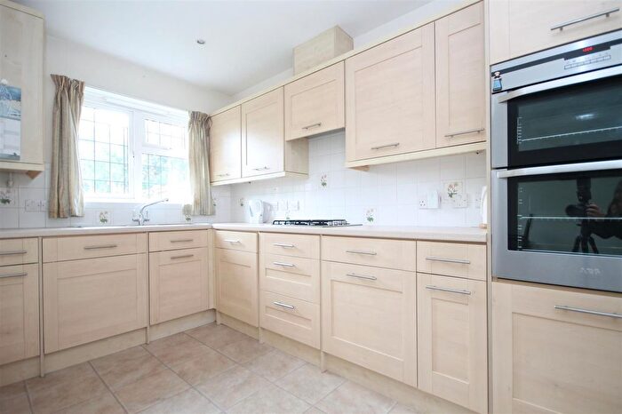 3 Bedroom Terraced House For Sale In Springvale Close, Great Bookham, KT23