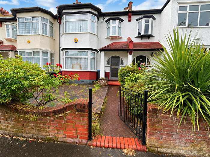 3 Bedroom Terraced House For Sale In Bingham Road, Croydon, CR0