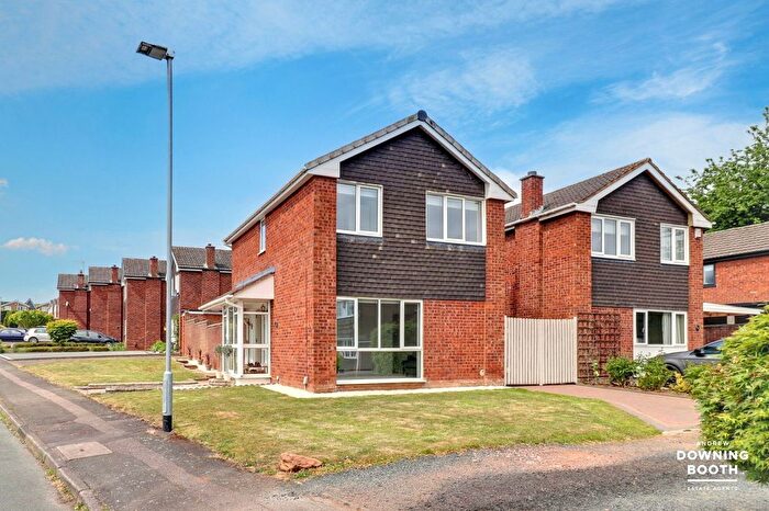 3 Bedroom Detached House For Sale In St. Marys Road, Lichfield, WS13