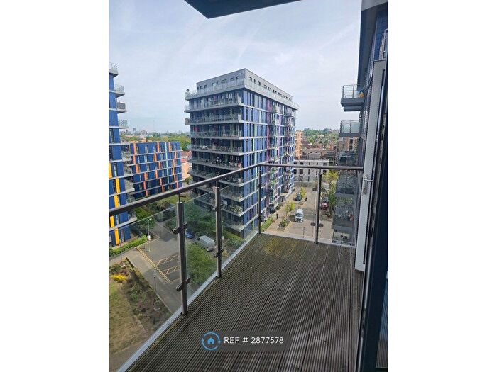 2 Bedroom Flat To Rent In Venice House, Wembley, HA0