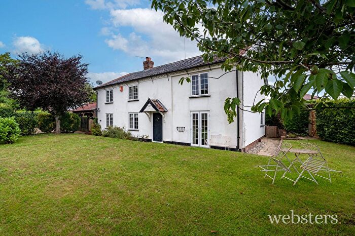4 Bedroom Detached House For Sale In Middle Road, Great Plumstead, NR13
