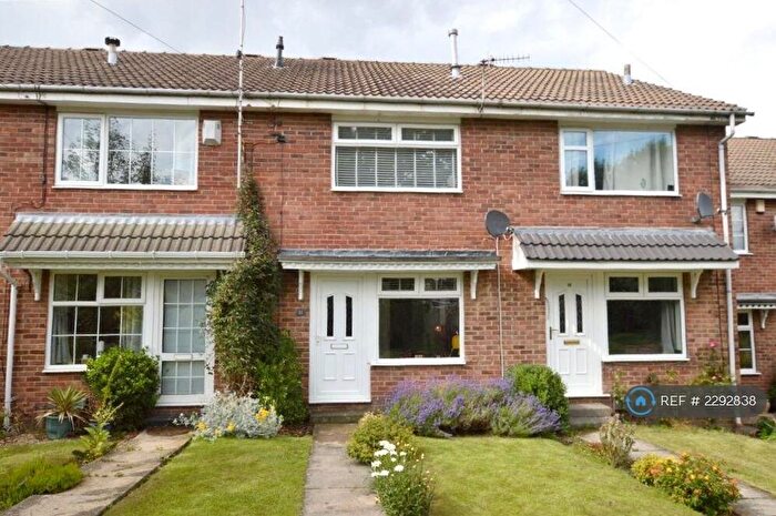 2 Bedroom Terraced House To Rent In Leeds, Leeds, LS28