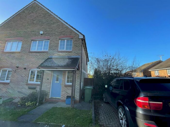 3 Bedroom Semi-Detached House To Rent In Robeson Way, Borehamwood WD6