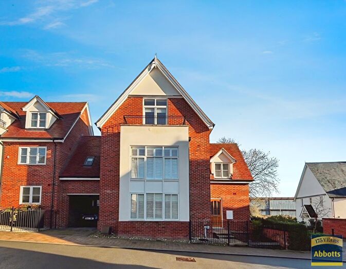 5 Bedroom Property To Rent In Greene Mews, Bury St. Edmunds, IP33