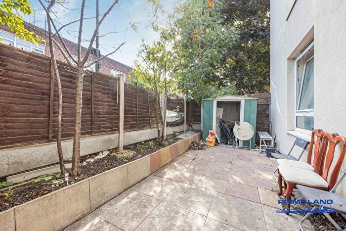 5 Bedroom Flat To Rent In Devas Street, Bromley By Bow, London, E3