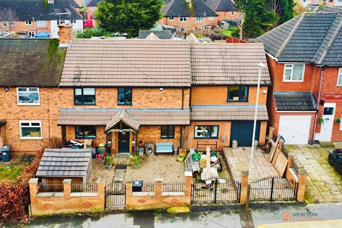 4 Bedroom Semi-Detached House For Sale In Imperial Avenue, Leicester, LE3