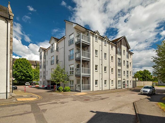 2 Bedroom Flat To Rent In Duff Street, Aberdeen, AB24