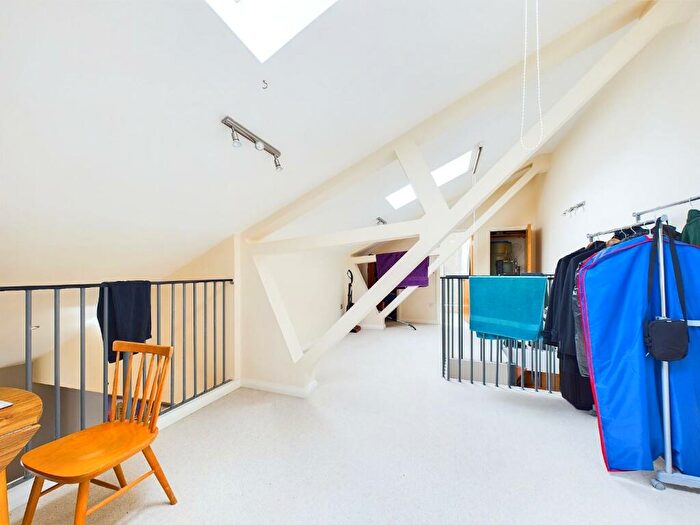 2 Bedroom Apartment For Sale In Towpath House, Canal Road, Riddlesden, Keighley, BD20
