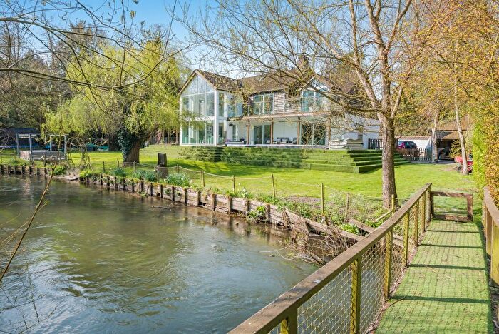 4 Bedroom Detached House For Sale In Hackthorne Road, Durrington, Salisbury, SP4