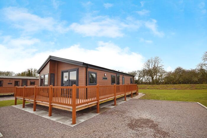 2 Bedroom Park Home For Sale In Kelsey Woods Country Park, Monksthorpe, PE23
