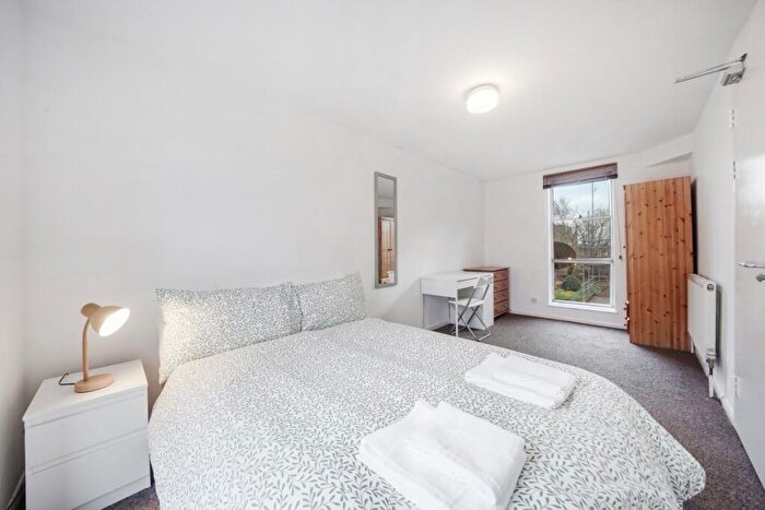 6 Bedroom House To Rent In Byworth Walk, Archway, N19