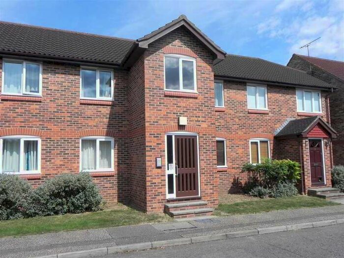 2 Bedroom Maisonette Flat To Rent In Ramshaw Drive, Chelmsford, CM2