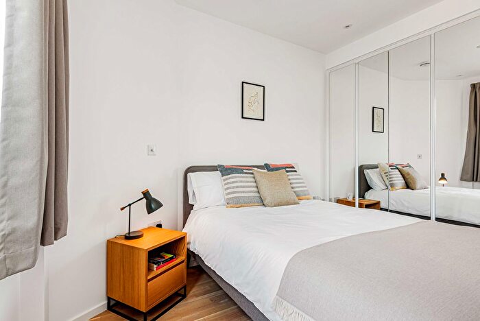 1 Bedroom Flat To Rent In Queens Road, Reading, RG1