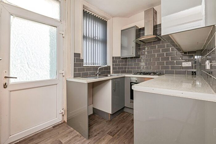 3 Bedroom Terraced House For Sale In Burton Street, Bradford, BD4