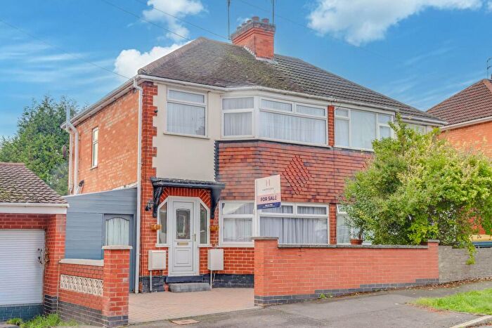 3 Bedroom Semi-Detached House For Sale In Cleveleys Avenue, Leicester, LE3