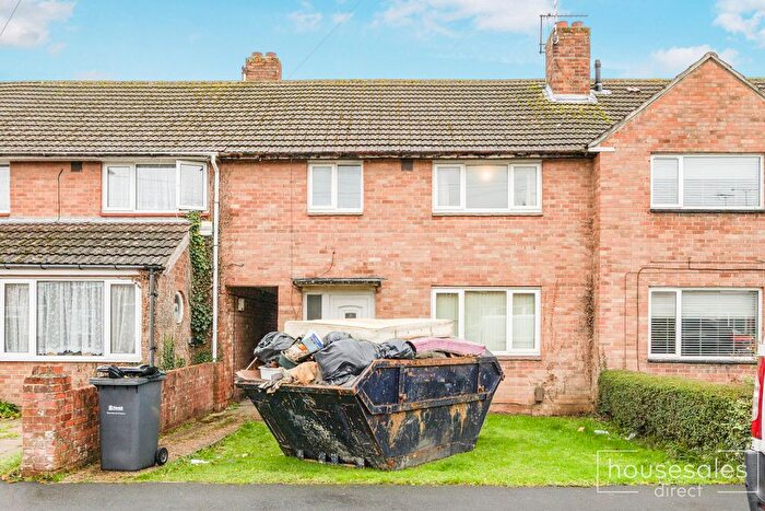 3 Bedroom Terraced House For Sale In Plaitford Grove, Havant, PO9