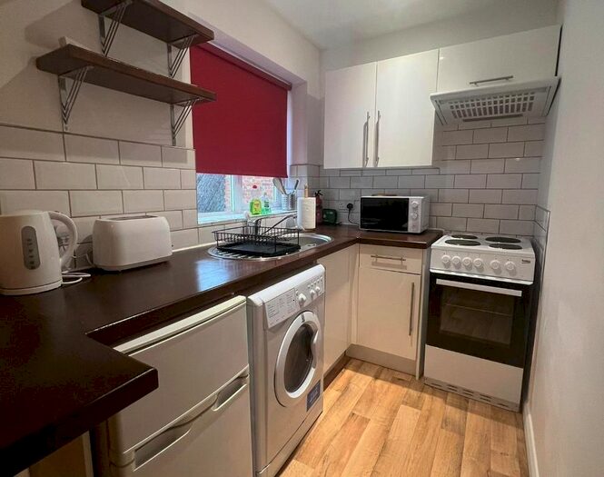 2 Bedroom Flat To Rent In Coombe Terrace, Brighton, BN2