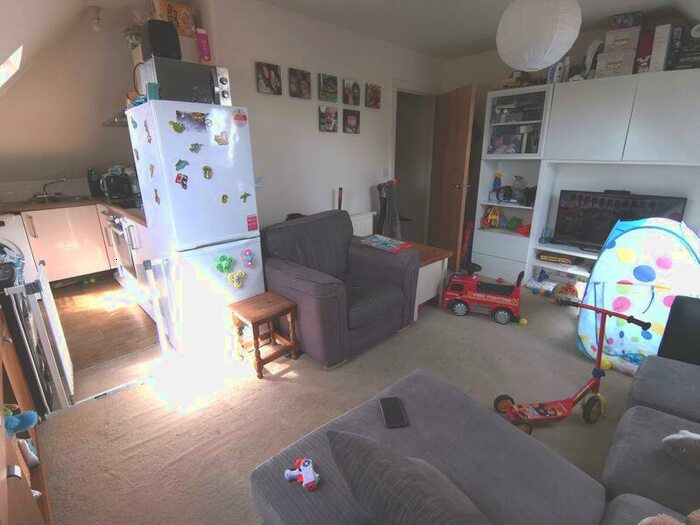 2 Bedroom Flat For Sale In Charminster Avenue, Bournemouth, BH9