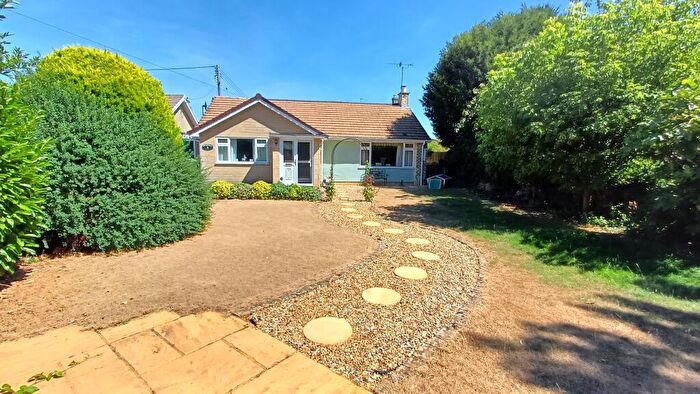 3 Bedroom Detached Bungalow For Sale In Brick Hill, Hook Norton, OX15