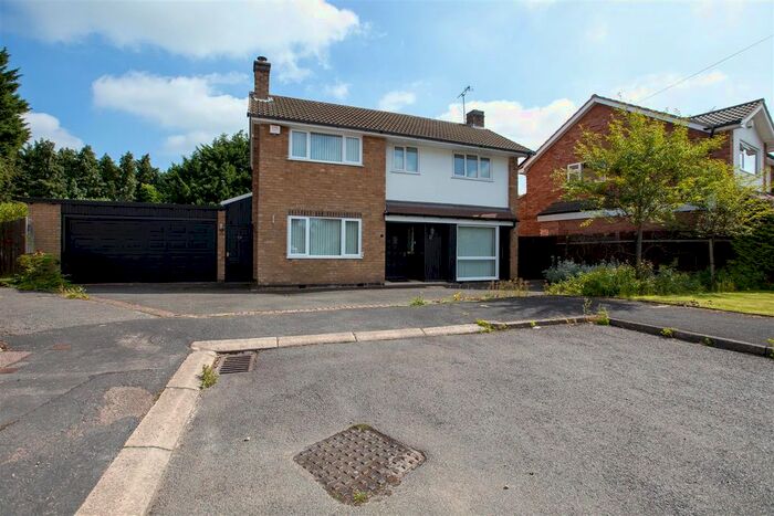 4 Bedroom Detached House To Rent In Holme Drive, Oadby, Leicester, LE2