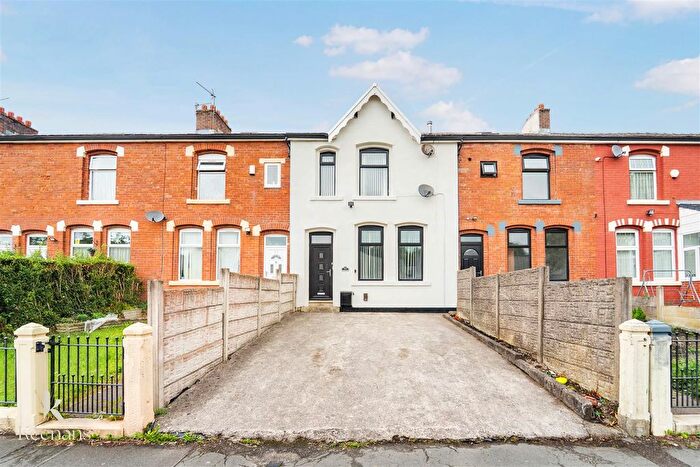 5 Bedroom Terraced House For Sale In Dickens Street, Blackburn, BB1