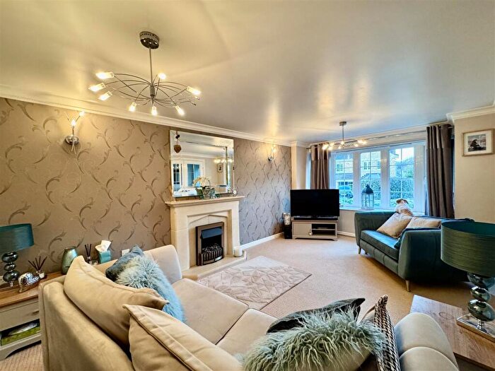 4 Bedroom Detached House For Sale In Tithefields, Fenay Bridge, Huddersfield, HD8