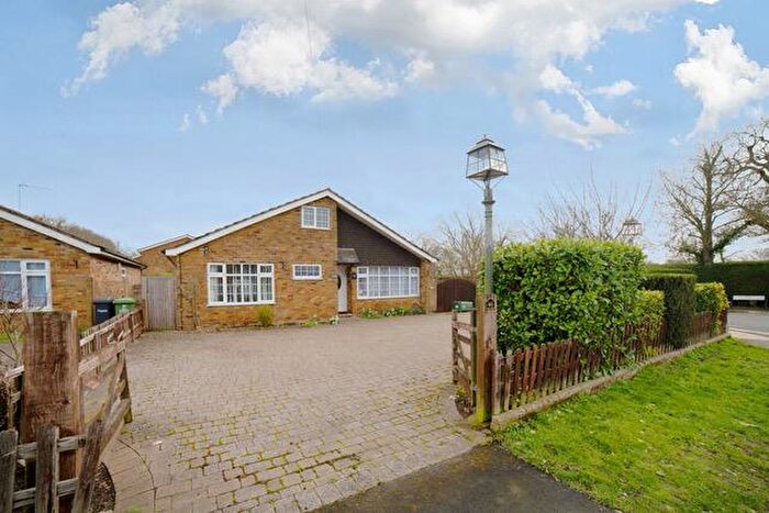 2 Bedroom Detached Bungalow For Sale In Jones Road, Goffs Oak, Waltham Cross, EN7